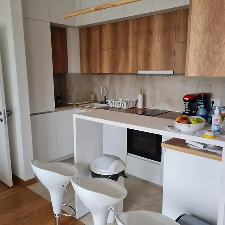 Elixir Apartment *